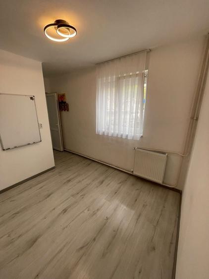 Garsonieră decomandată în Exterior Vest