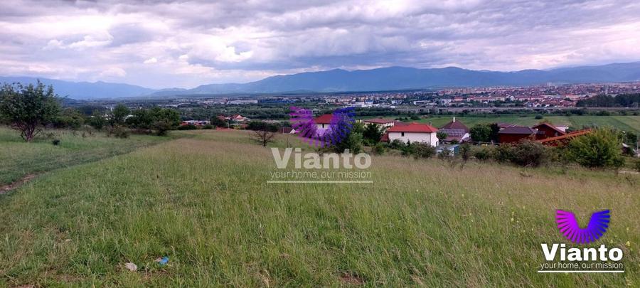 Teren Construcții intravilan de 6500 mp, în Gușterița