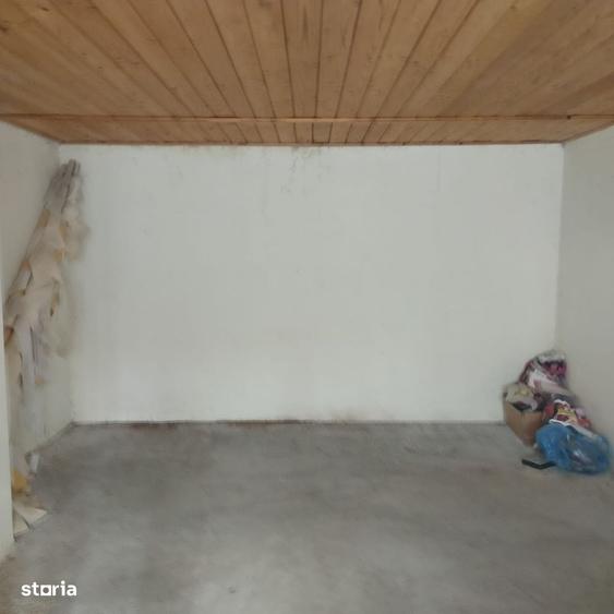 Casă cu 3 camere în Slătioarele