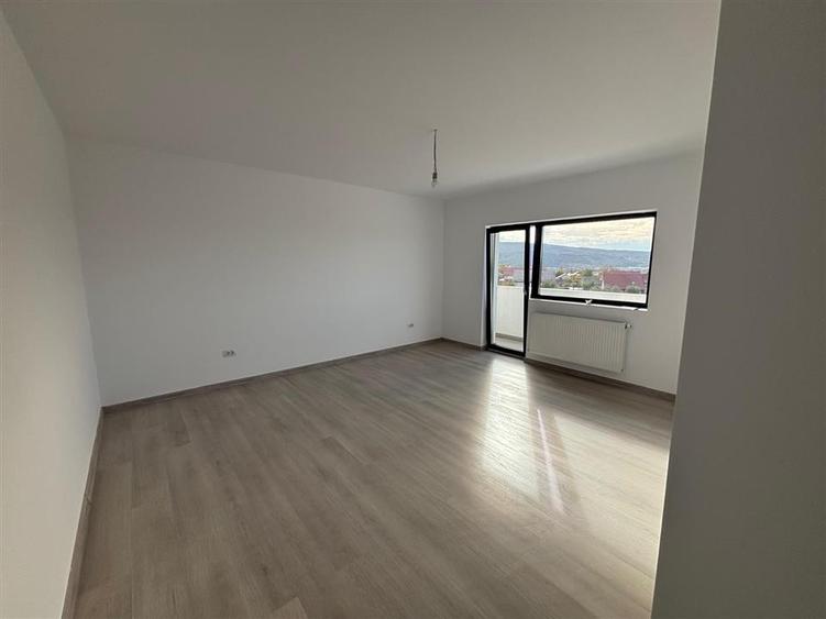 Apartament cu 2 camere decomandat în Dancu