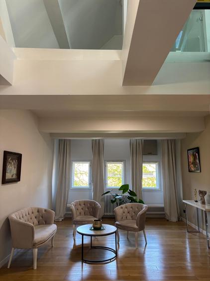 Apartament cu 4 camere decomandat în Dorobanți