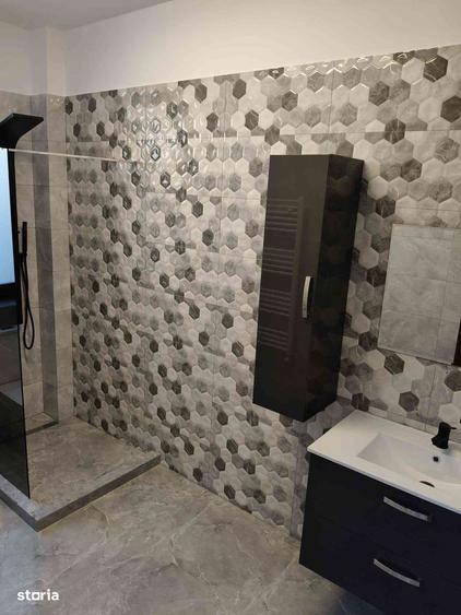Casă cu 5 camere cu Teren 280 Mp în Brătianu