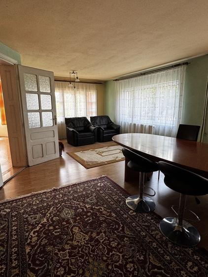 Casă cu 2 camere în Petru Rareș
