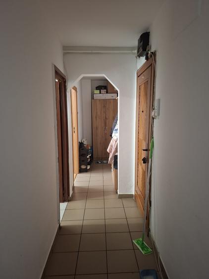 Apartament cu 2 camere decomandat în Vasile Aaron