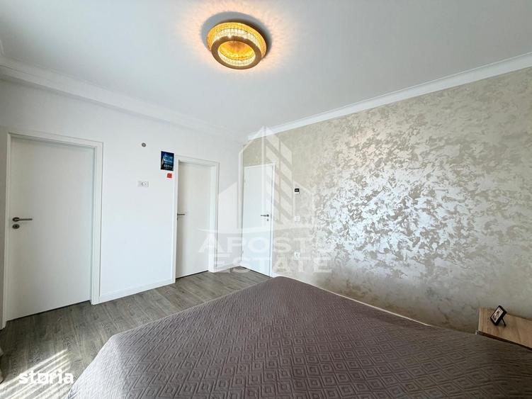 Casă cu 4 camere cu Teren 300 Mp în Remetea Mare