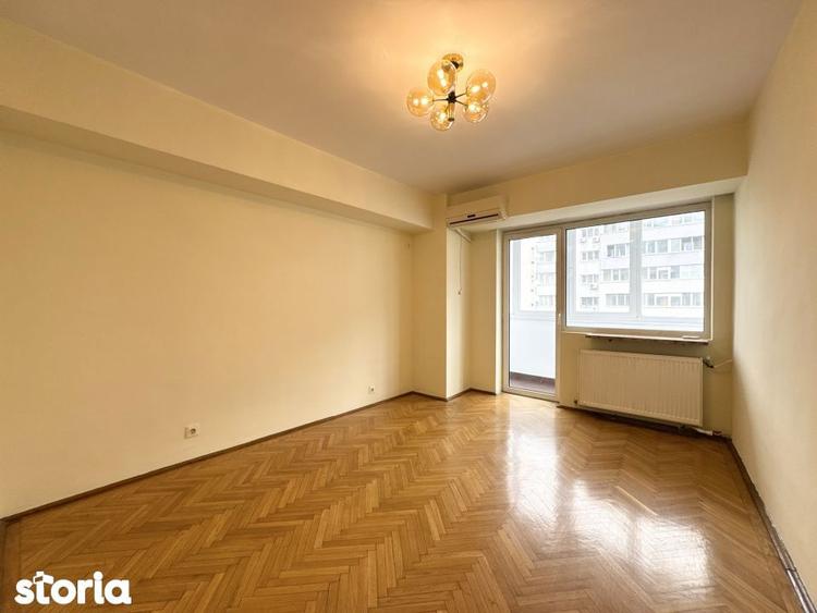 Apartament cu 4 camere semidecomandat în Grivița
