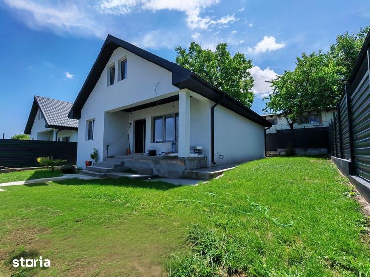 Casă cu 3 camere cu Teren 260 Mp în Valu lui Traian