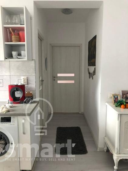 Apartament cu 2 camere semidecomandat, mobilat în Florești
