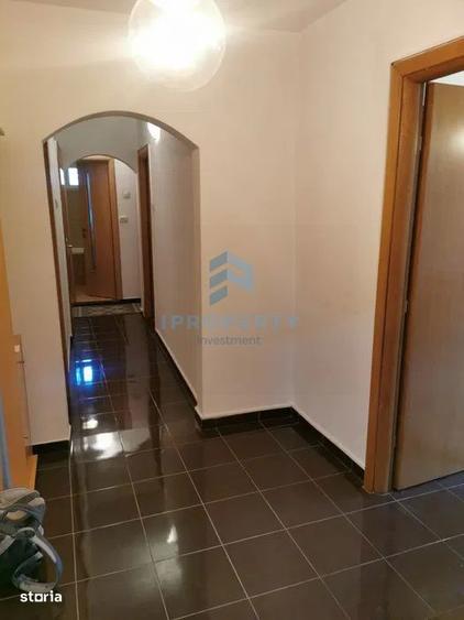 Apartament cu 3 camere, mobilat în Titan