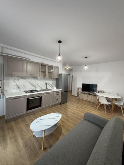 Apartament cu 3 camere semidecomandat, mobilat în Chinteni