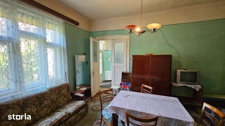 Casă cu 2 camere cu Teren 173 Mp în Mărăști