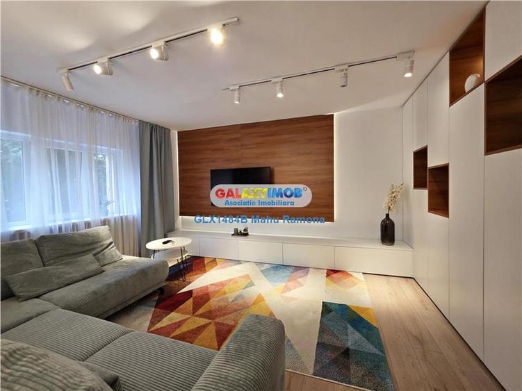 Apartament cu 3 camere decomandat, mobilat în Nerva Traian