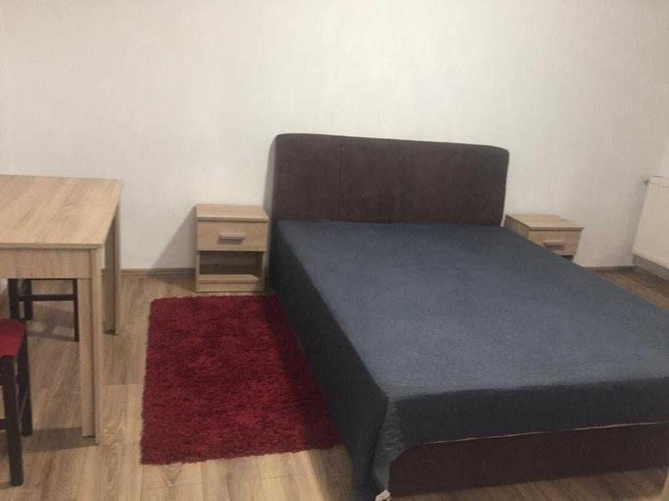 Garsonieră decomandată în Central