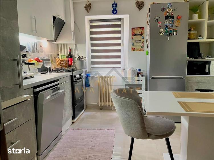 Apartament cu 2 camere semidecomandat, mobilat în Est