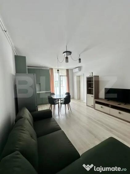 Apartament cu 2 camere semidecomandat în Central