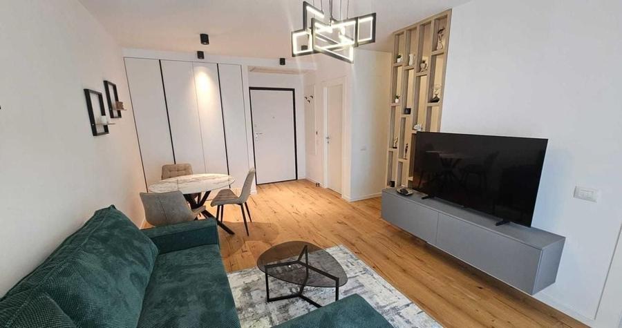 Apartament cu 2 camere semidecomandat, mobilat în Pipera