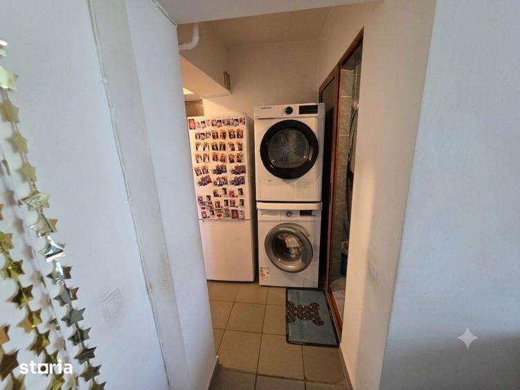 Apartament cu 3 camere în Petrișor