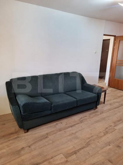 Apartament cu 3 camere decomandat, mobilat în Central