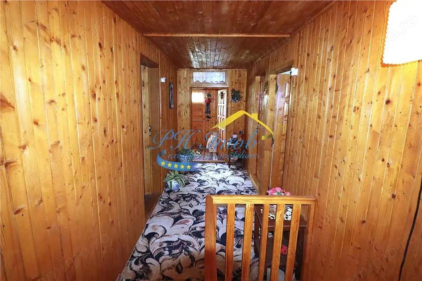 Casă cu Teren 3043 Mp în Provița de Sus