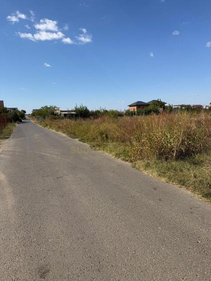 Teren Construcții intravilan de 1495 mp, în Central