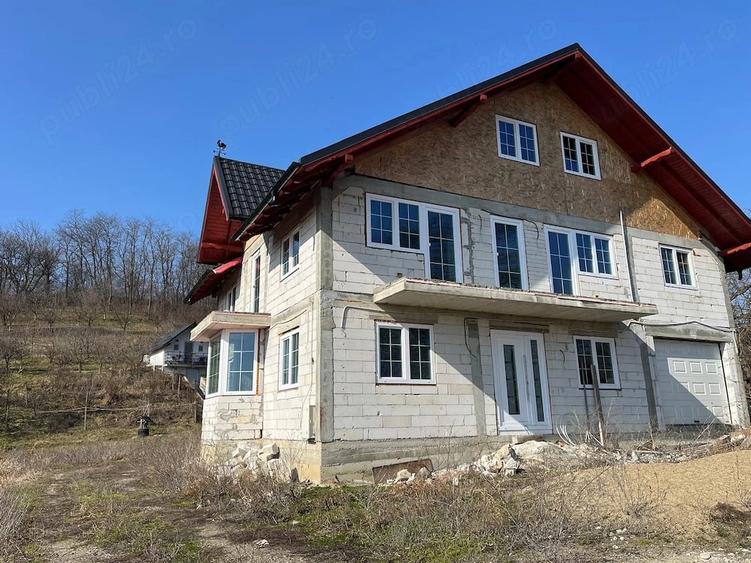 Casă cu Teren 7800 Mp în Ibănești