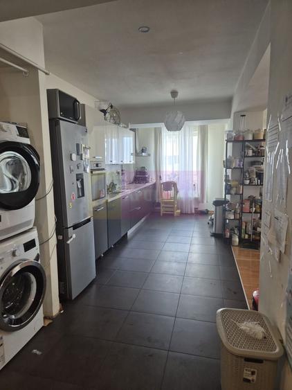 Apartament cu 3 camere decomandat în Alba Iulia