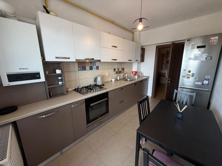 Apartament cu 2 camere decomandat, mobilat în Dămăroaia