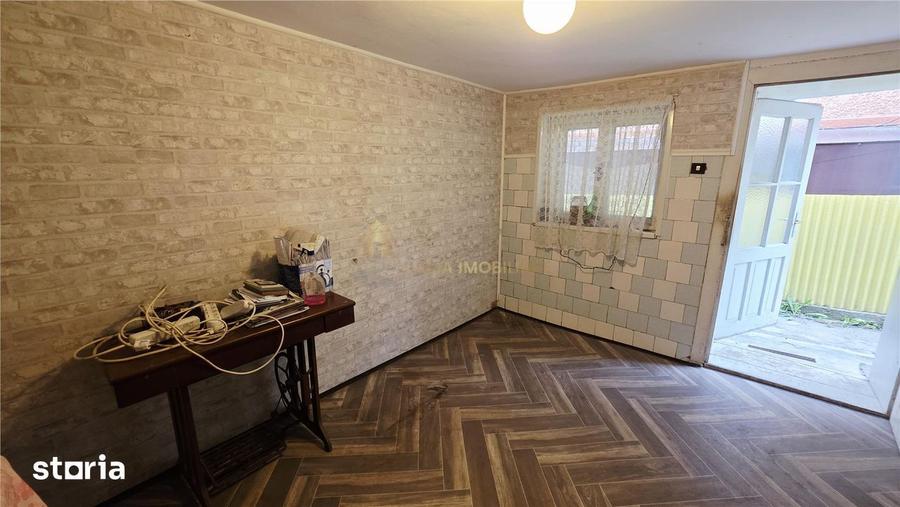 CASA RENOVABILA 5 CAMERE 120 MP UTILI TEREN 399 MP DAMBUL ROTUND - 10