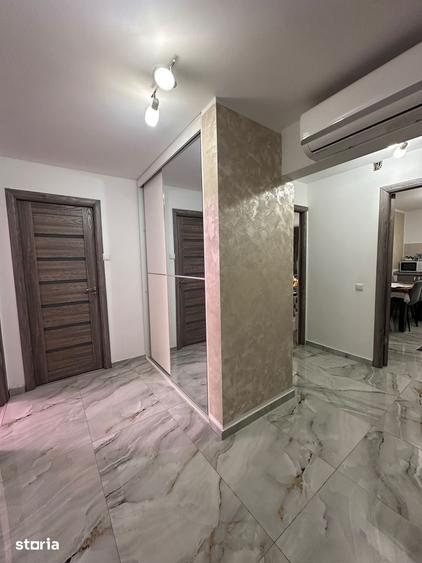 De vanzare apartament cu 3 camere si balcon, renovat, 70mp,etajul 2 - 7