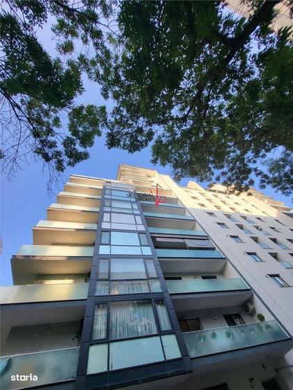 Apartament cu 3 camere decomandat în Titan