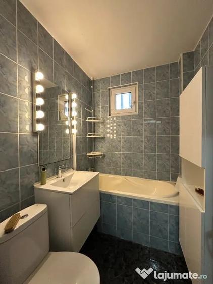 Apartament cu 3 camere semidecomandat în Nord