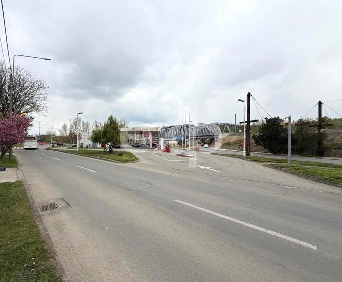 Birou, de 120 mp, în Valenta