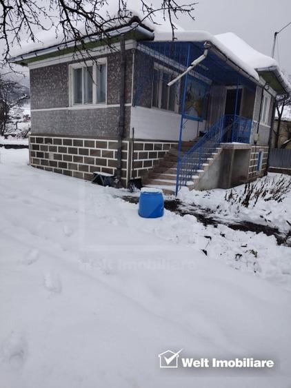 Casă individuală cu 2 camere cu Teren 950 Mp în Vâlcele