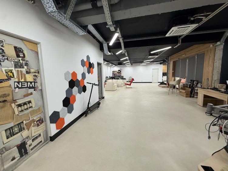 Spațiu comercial, de 182 mp, în Sisești