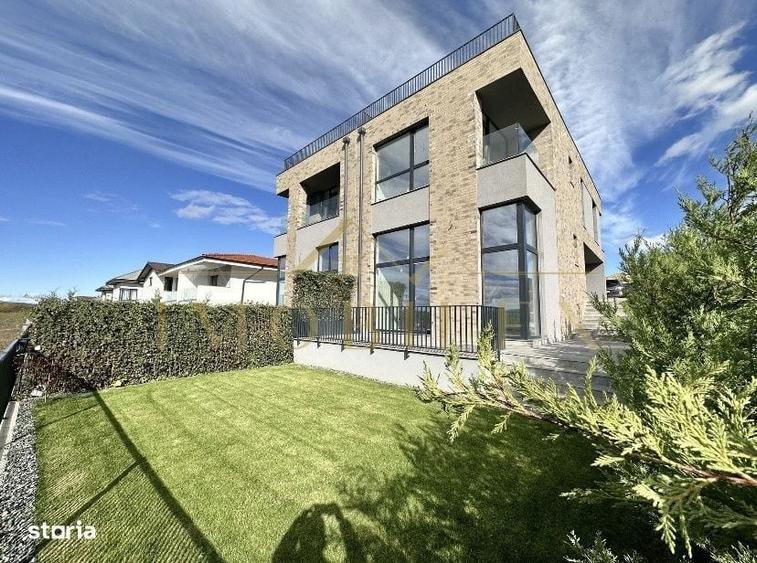 Casă cu 4 camere cu Teren 280 Mp în Borhanci