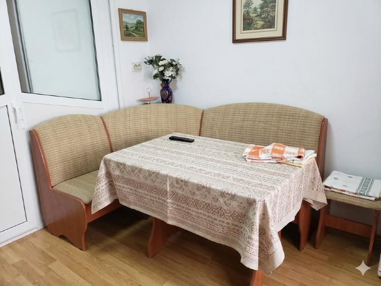 Apartament cu 2 camere decomandat, mobilat în Spital