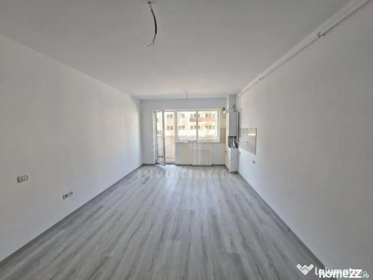 Apartament cu 2 camere semidecomandat în Sânpetru