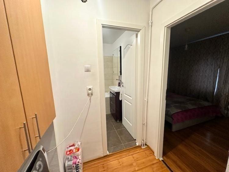 Apartament cu 3 camere decomandat, mobilat în Sebastian