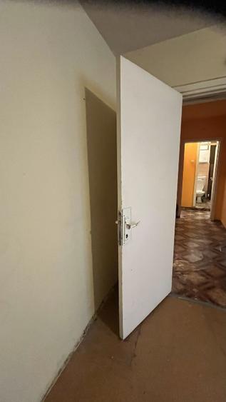 Apartament 4 camere, decomandat, etaj 1, 77 mp - 9