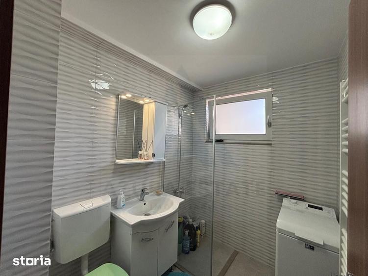 Apartament cu 3 camere decomandat, mobilat în Central