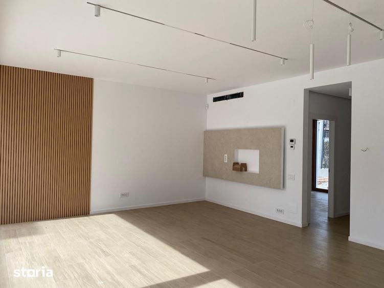 Casă cu 6 camere cu Teren 500 Mp în Centrul Civic