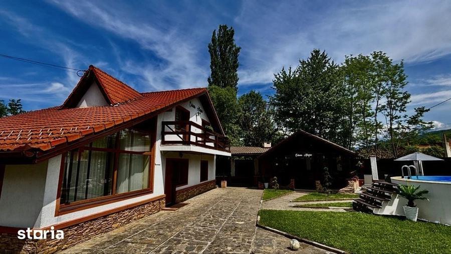 Casa? de va^nzare cu pisci^na n Tocile Sadu | Zona? superba? - 1