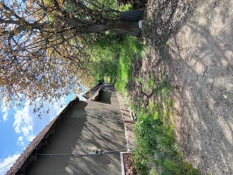 Casă cu 5 camere cu Teren 600 Mp în Birtin