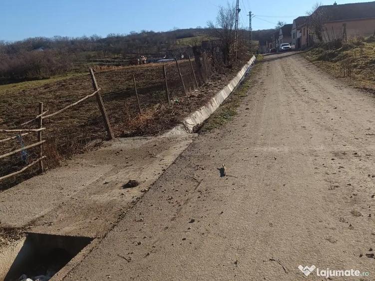 Teren de 800 mp, în Armeni