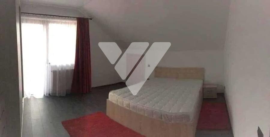 Apartament cu 3 camere decomandat, mobilat în Șelimbăr