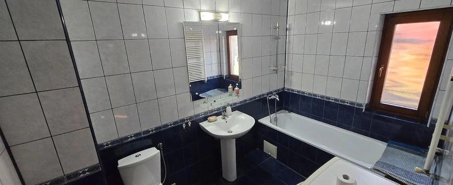 Casă cu 1 camere cu Teren 400 Mp în Central