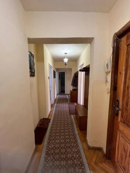 Apartament cu 4 camere în Central
