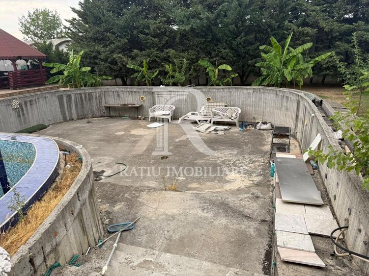 Casă individuală cu 4 camere cu Canalizare în Centura