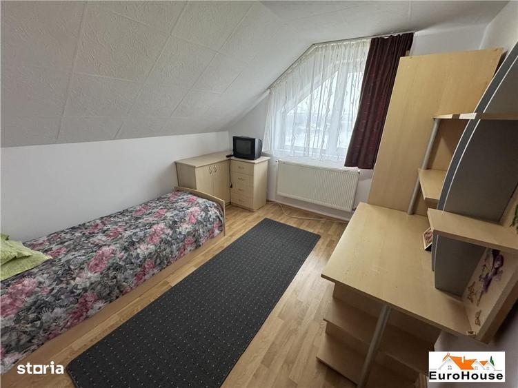 Apartament cu 3 camere decomandat în Micești