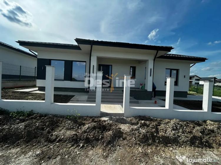Casă cu 4 camere cu Teren 450 Mp în Breazu